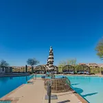 Shopping & Dining Dist-Resort Pool-Views-King Bed S439