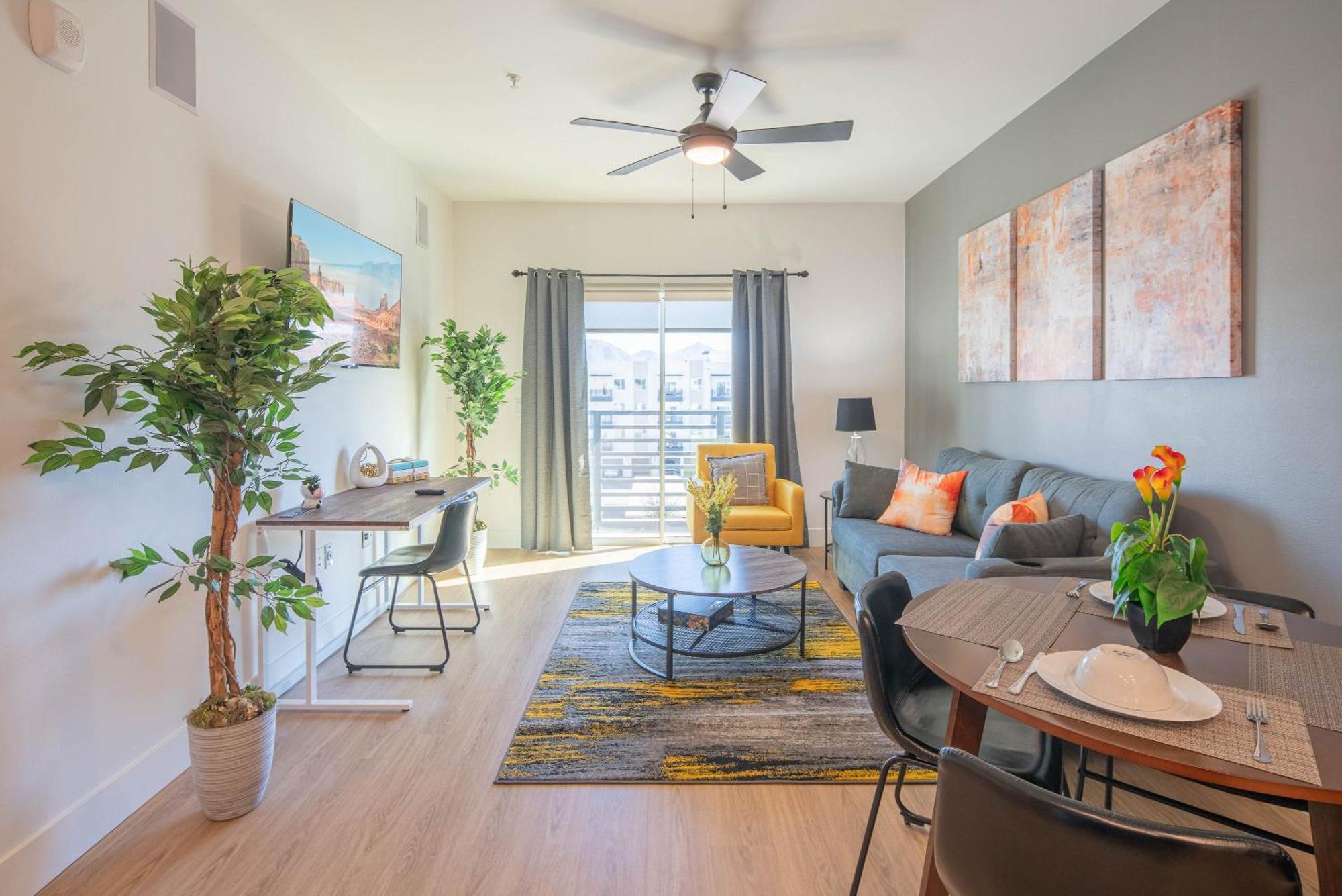 Shopping & Dining Dist-resort Pool-views-king Bed S439 Scottsdale