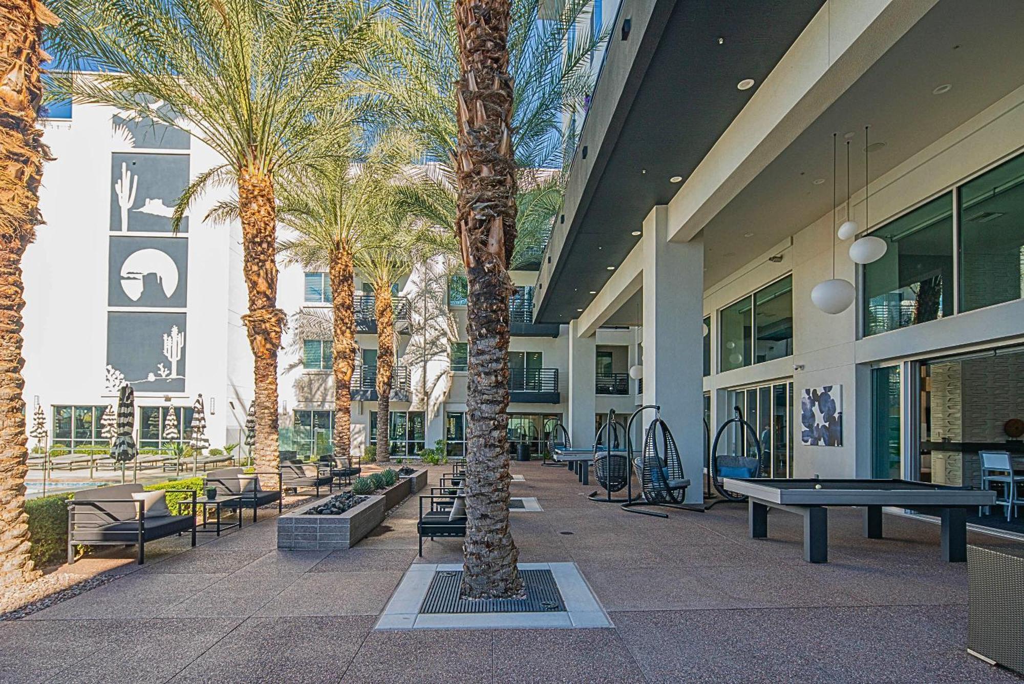 Shopping & Dining Dist-resort Pool-views-king Bed S439 Apartment *